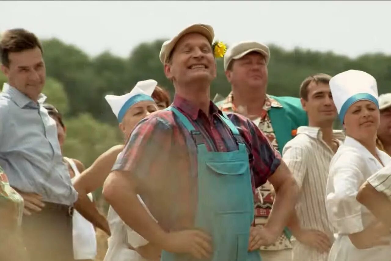 Фёдор добронравов песня про хлеб. Добронравов про хлеб. Добронравов про хлеб. Навигатор с голосом ивана будько. Стих про хлеб.