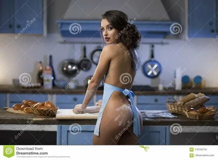 sexy girl baking - www.unitdrive.com.