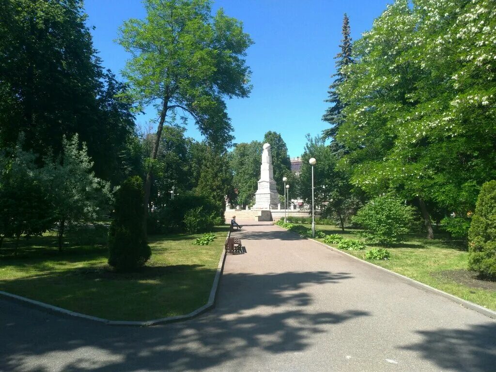 Парк ленина уфа. Сквер Ленина Уфа. Парк Матросова Уфа. ПКИО им Ленина Уфа.