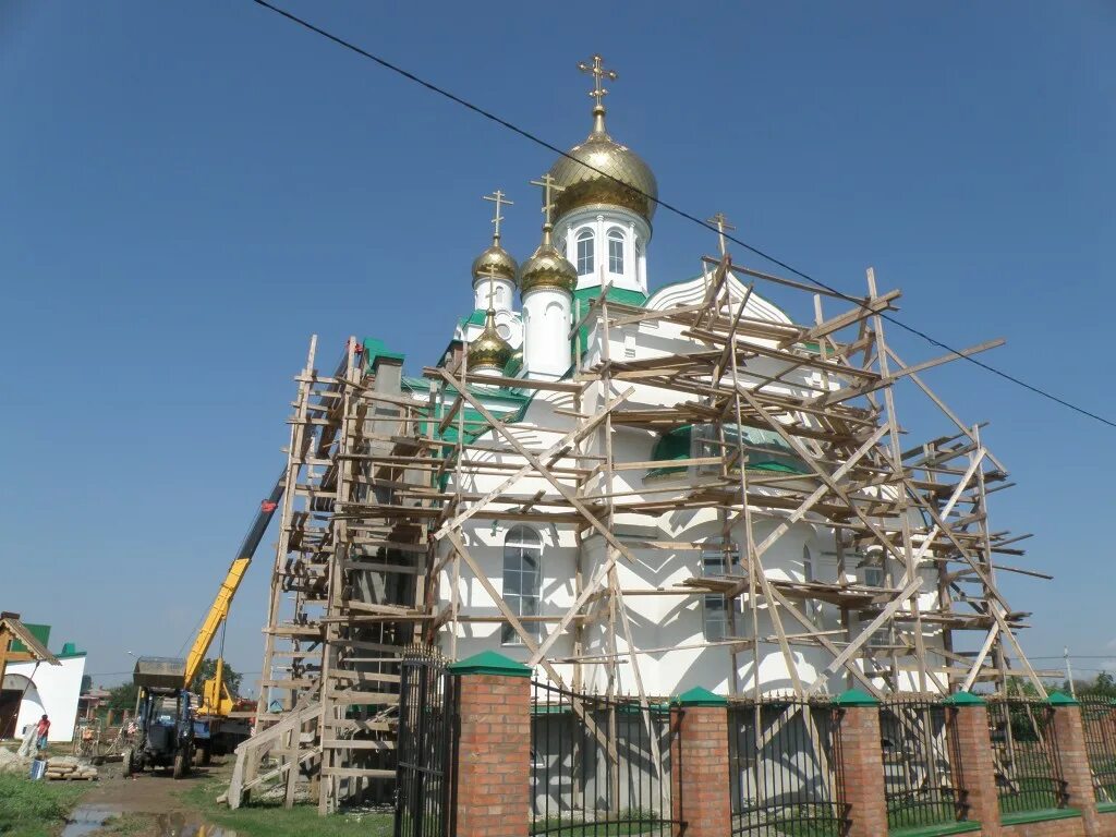 Храм Димитрия Ростовского. Сальск храм. Церковь Дмитрия Ростовского в Сальске. Церковь Димитрия Ростовского Барнаул.