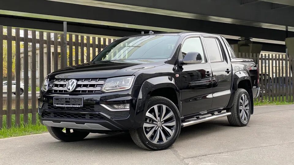 Купить амарок дизель. Volkswagen Amarok 2021 черный. Volkswagen Amarok 2022 черный. Амарок Авентура 3.0. Амарок 2017 3.0.