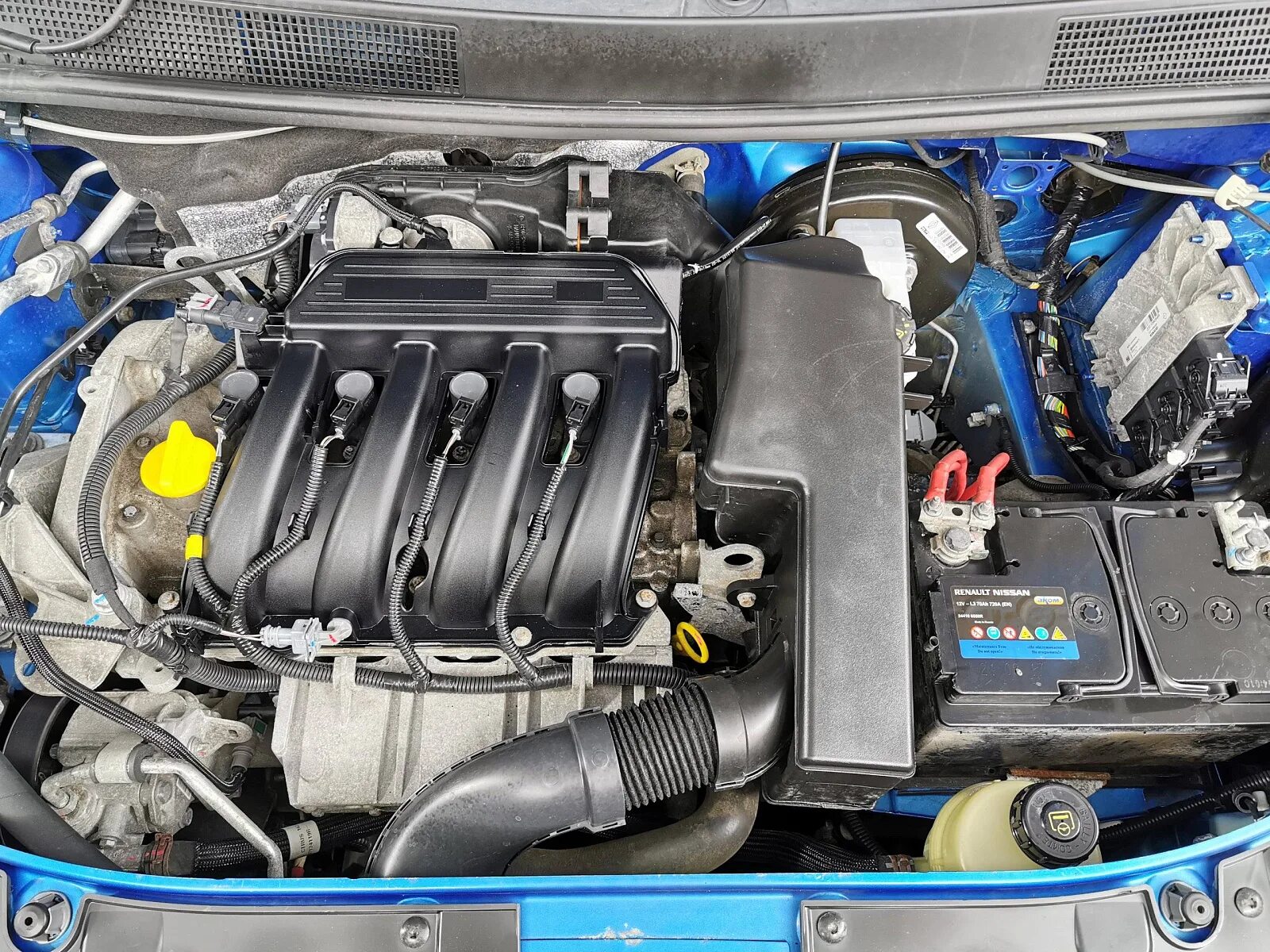 Двигатель рено логан. Рено логан 2015 двигатель. Двигатель логан 2. 4 мотор. 6.