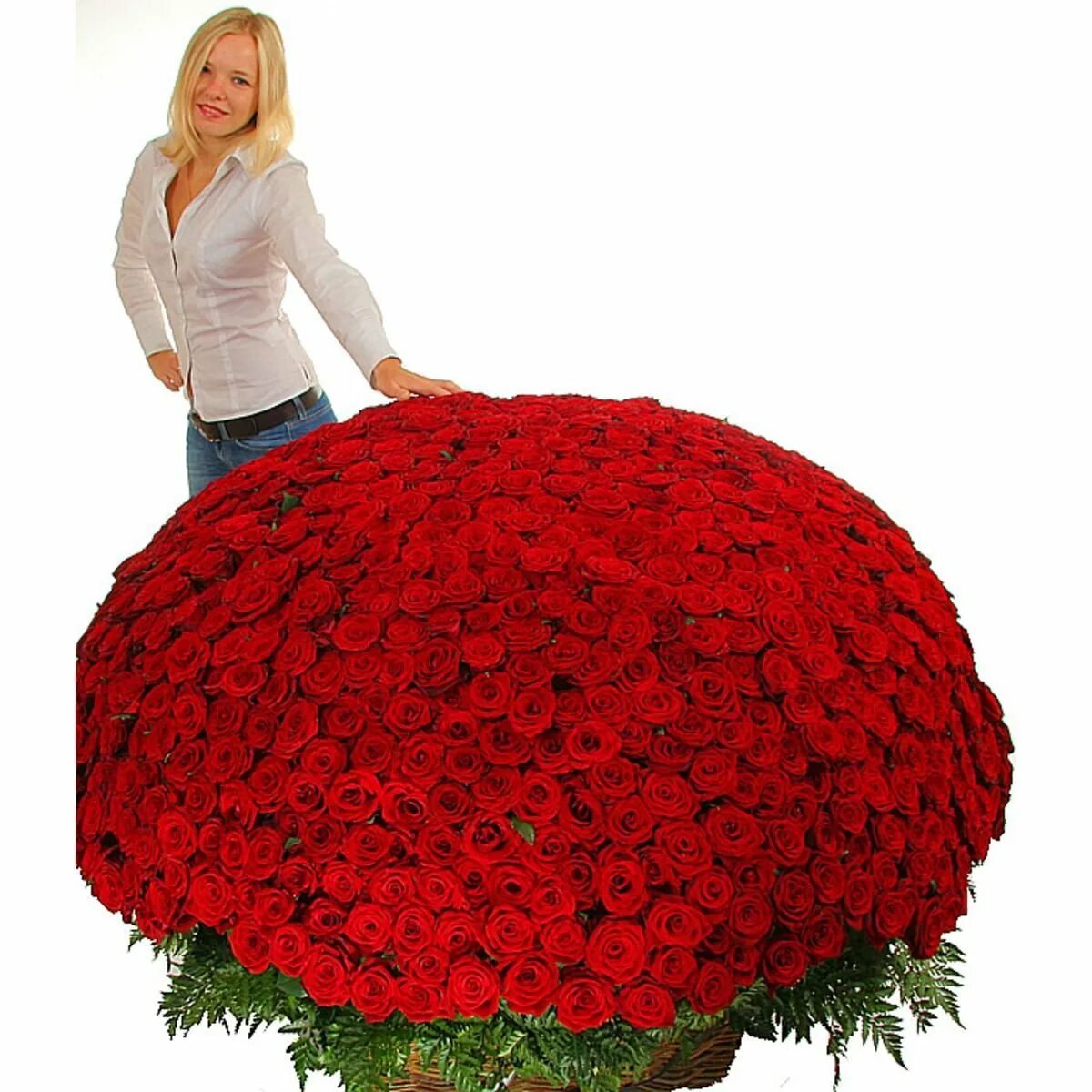 Сколько можно купить роз. Огромный букет. Букет роз огромный. Огромные букеты из роз. Букет "большой".
