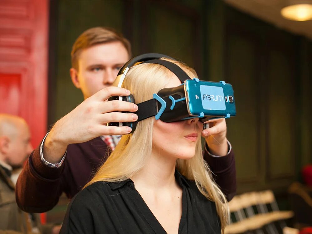 Fibrum Pro шлем. Очки виртуальной реальности. VR виртуальная реальность. Шлем виртуальной реальности.