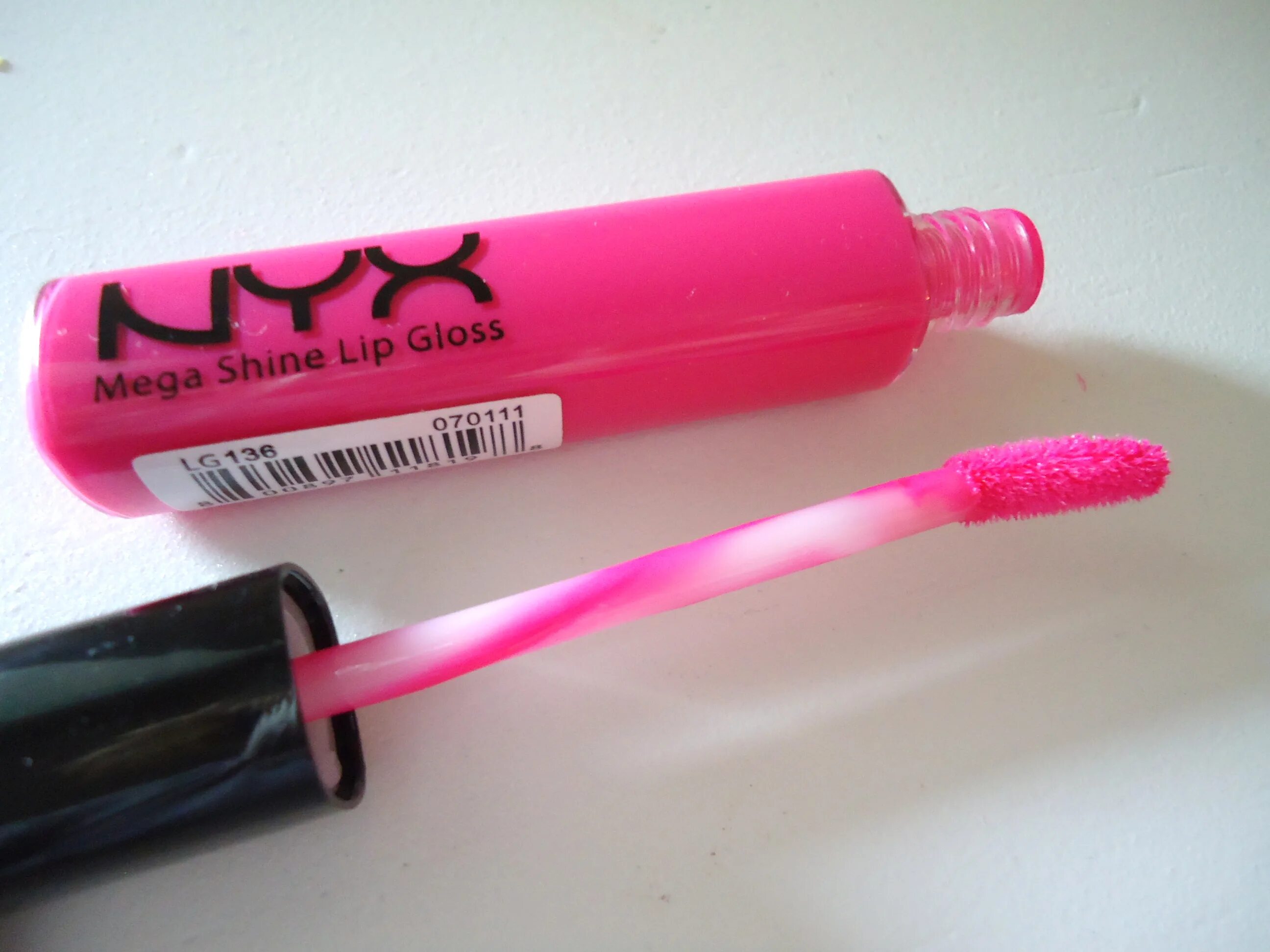 Mega Shine Lip Gloss. NYX блеск для губ. NYX блеск для губ 7. Фиолетовый блеск для губ от NYX.