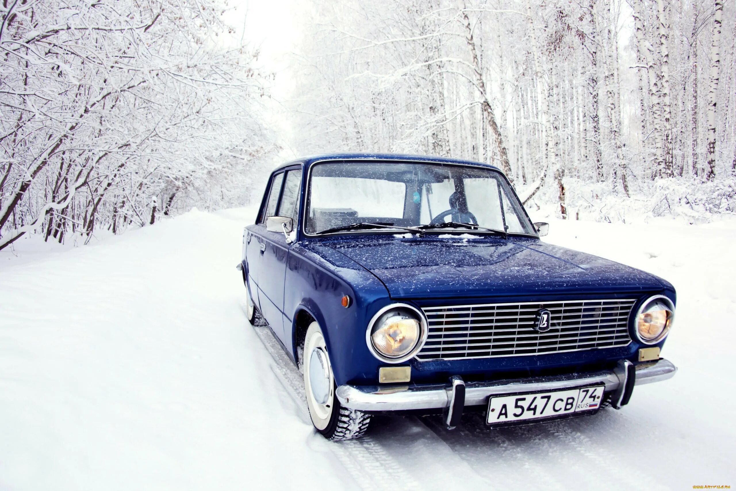 Жигули ваз 0 4. Жигули ваз 2101. лада жигули 2101. жигули ваз 2101 синяя. лада 2101 синяя.