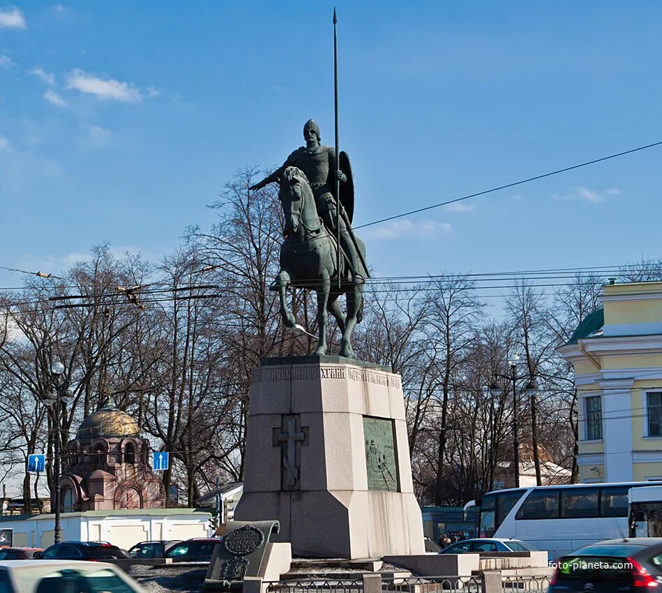 Памятник Александру Невскому в Лавре. Где памятник александру невскому в нижнем новгороде