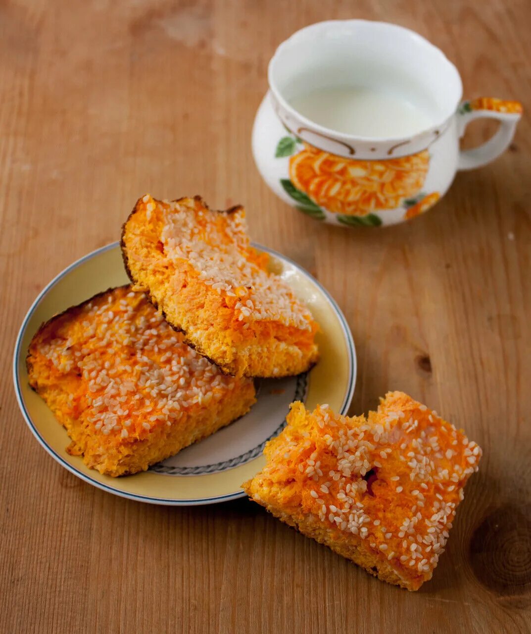 Морковно-творожная запеканка. Творожная запеканка с морковкой в духовке. Морковнвно творожная запеканка. Творожная запеканка с морковкой в духовке. Творожная запеканка с морковкой в духовке.