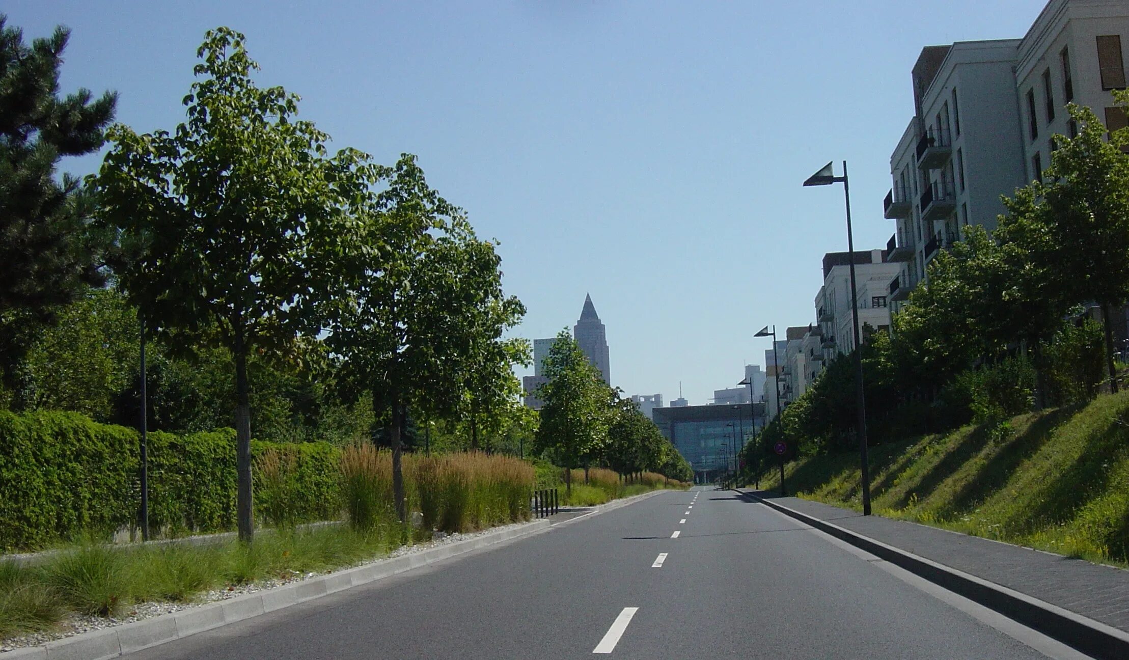 Штрассе. Нойруппин Neustädter Straße. Росфельд панорама штрассе. Дортмунд флюр штрассе парк.