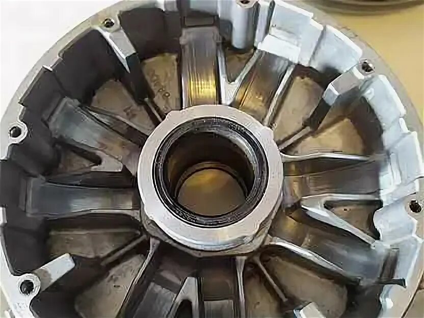 Щека вариатора ямаха гризли 700. Вариатор ямаха гризли. Вариатор ямаха гризли 250. Yamaha grizzly 700. Корпус вариатора ямаха гризли.