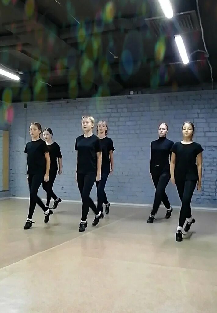 Танцевальная студия вологда. Танцы вологда. Лагерь юнити хабаровск. Вологодские узоры вологда школа танцев. Танцы вологда.