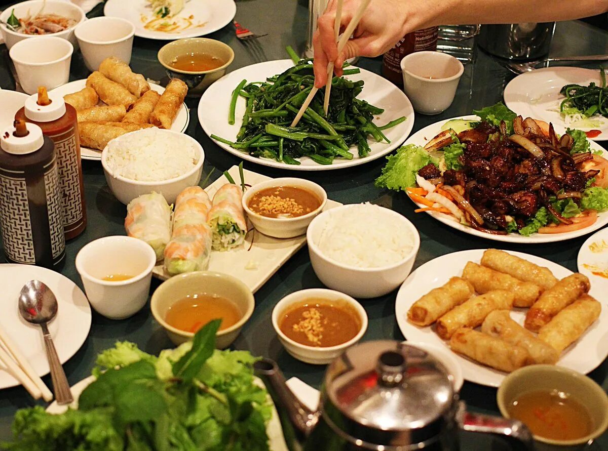 Вьетнам еда Национальная. Кухня Вьетнама. Национальная кухня Вьетнама. Национальная еда вьетнамцев.