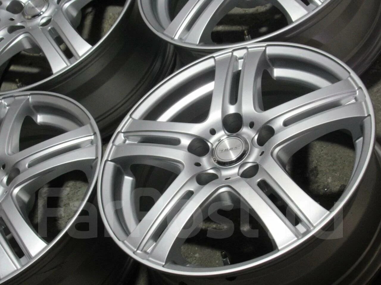 01 r19. Interlagos r18 jetta. 01. R18 fss. Диски 3sdm 0.