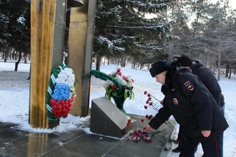 Родителей погибшим при исполнении