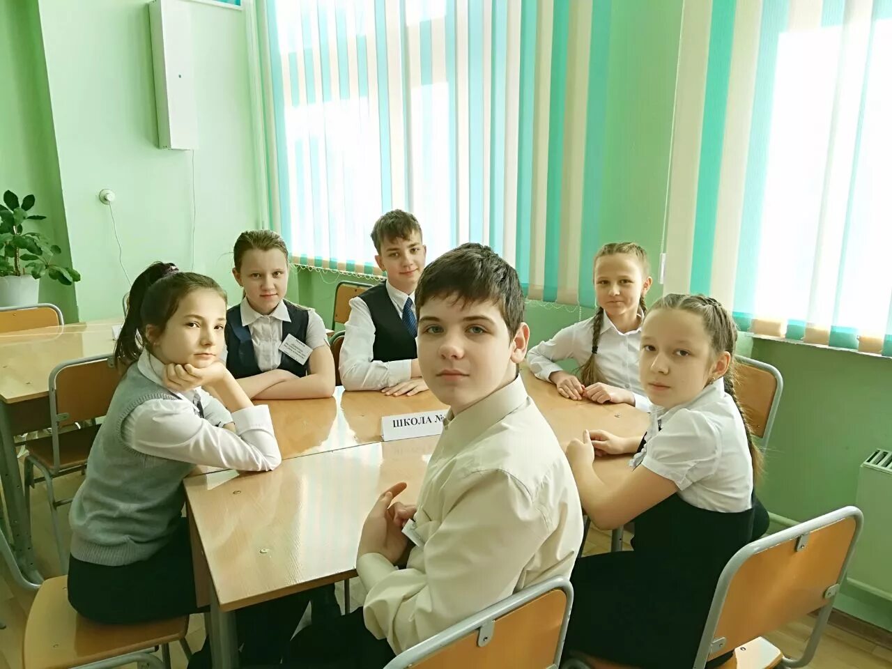 School 5 класс. 5 Класс ученики. Школьники 5 класс. Класс учеников 6 класс. Школьный класс с учениками 5 классов.