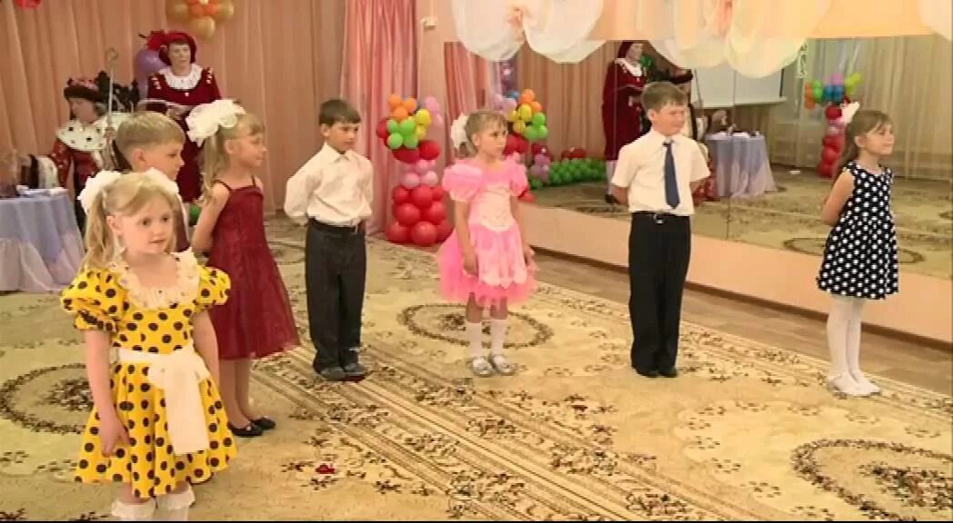 Да в детском садике. Детский сад родничок новоалександровск. Детский сад родничок тольятти. Детский сад солнышко сухиничи. Детский сад родничок подольск.