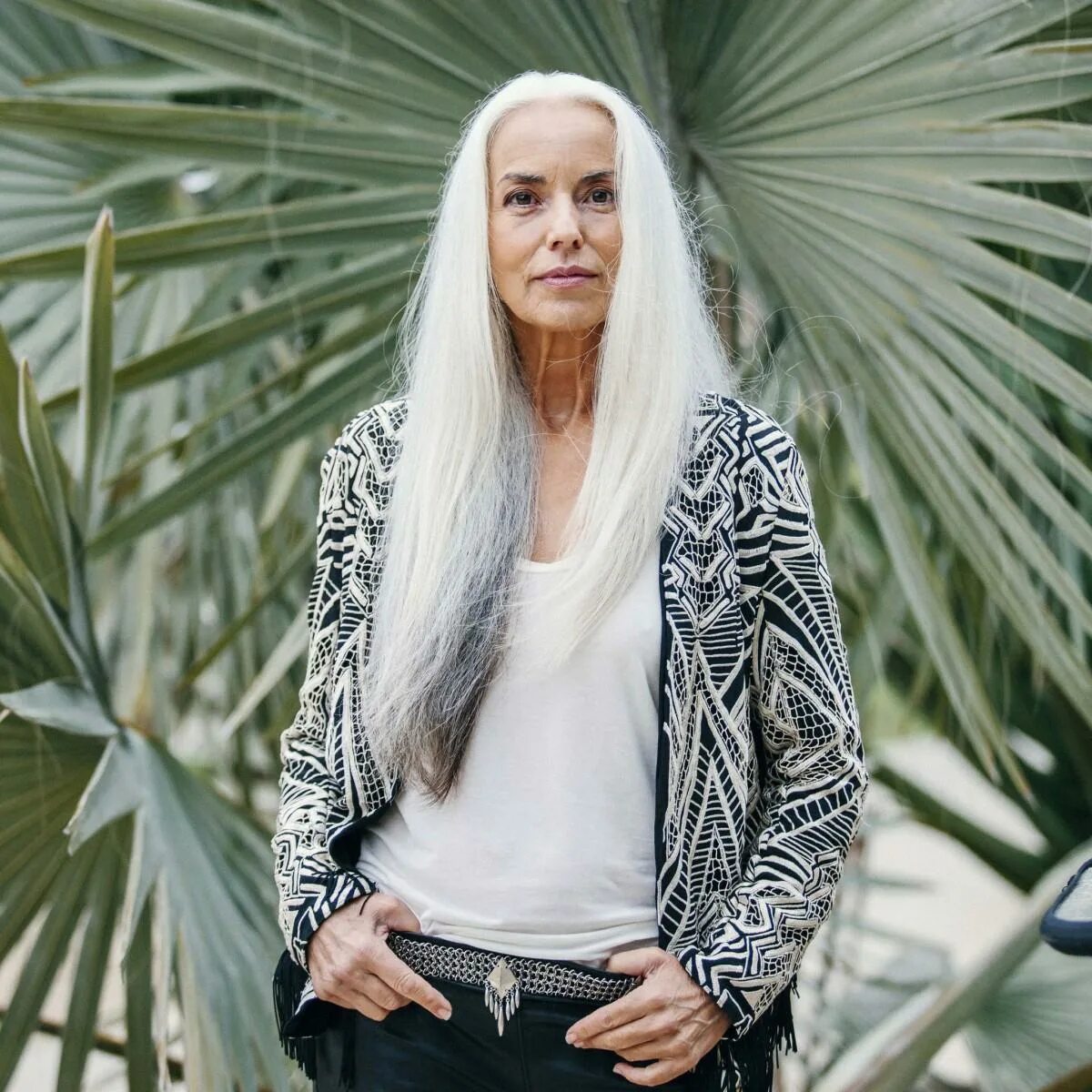 самые молодые старухи. самые молодые старухи. седая модель ясмина росси. дона мария джило дама 92. 63 летняя модель ясмина росси.