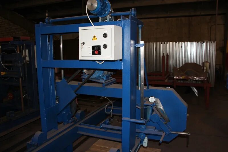 пилорама радуга 2м пульт управления. лесопилка. ближайшие лесопилки. пилорама в лесу. пиломатериал на пилораме.