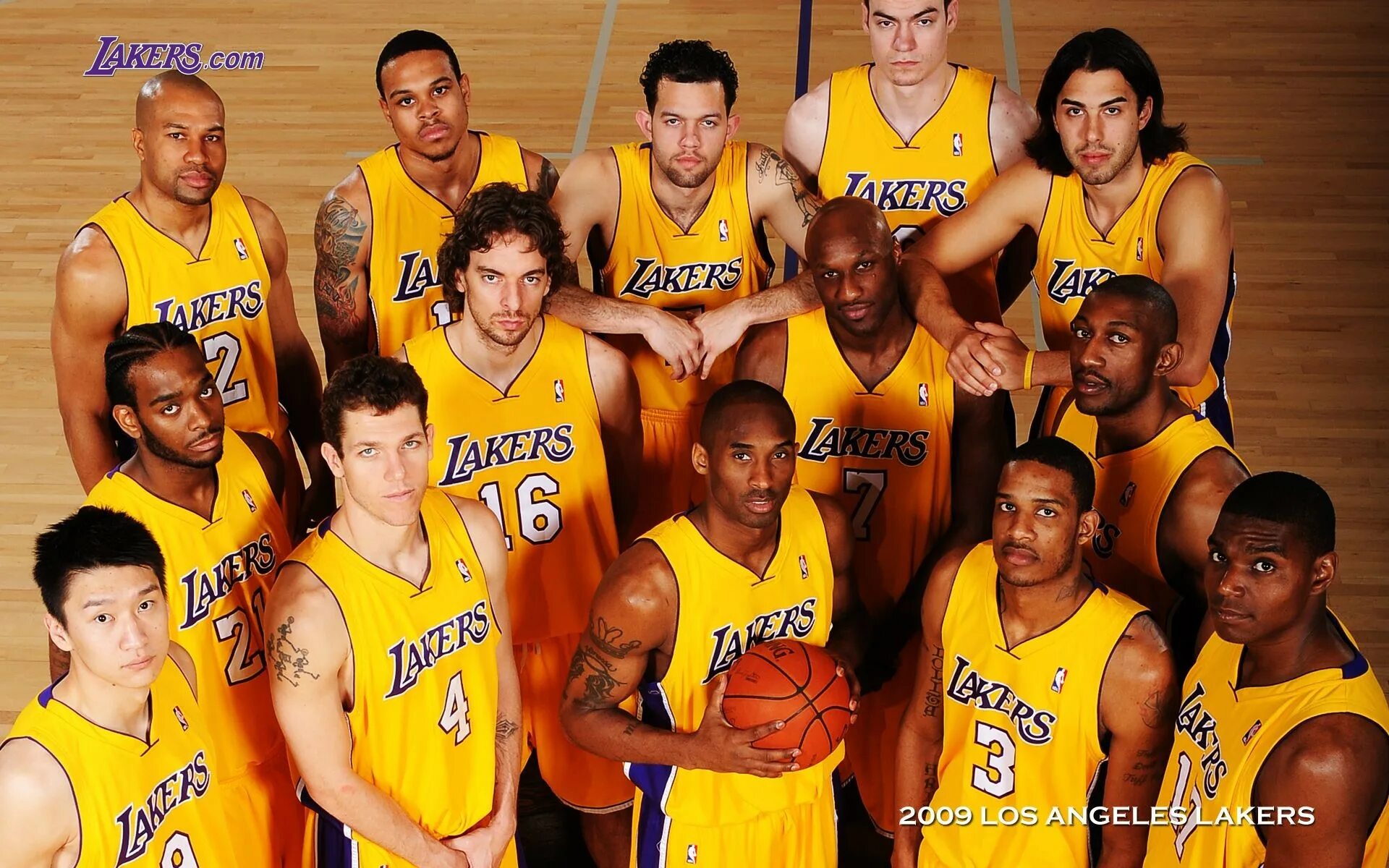 La lakers. Баскетбольная команда Лос Анджелес Лейкерс. Лос-Анджелес Лейкерс игроки «Лос-Анджелес Лейкерс». Баскетболисты Лос Анджелес Лейкерс. Баскенбольная команда la.