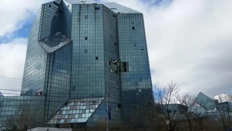 Почему синий зуб