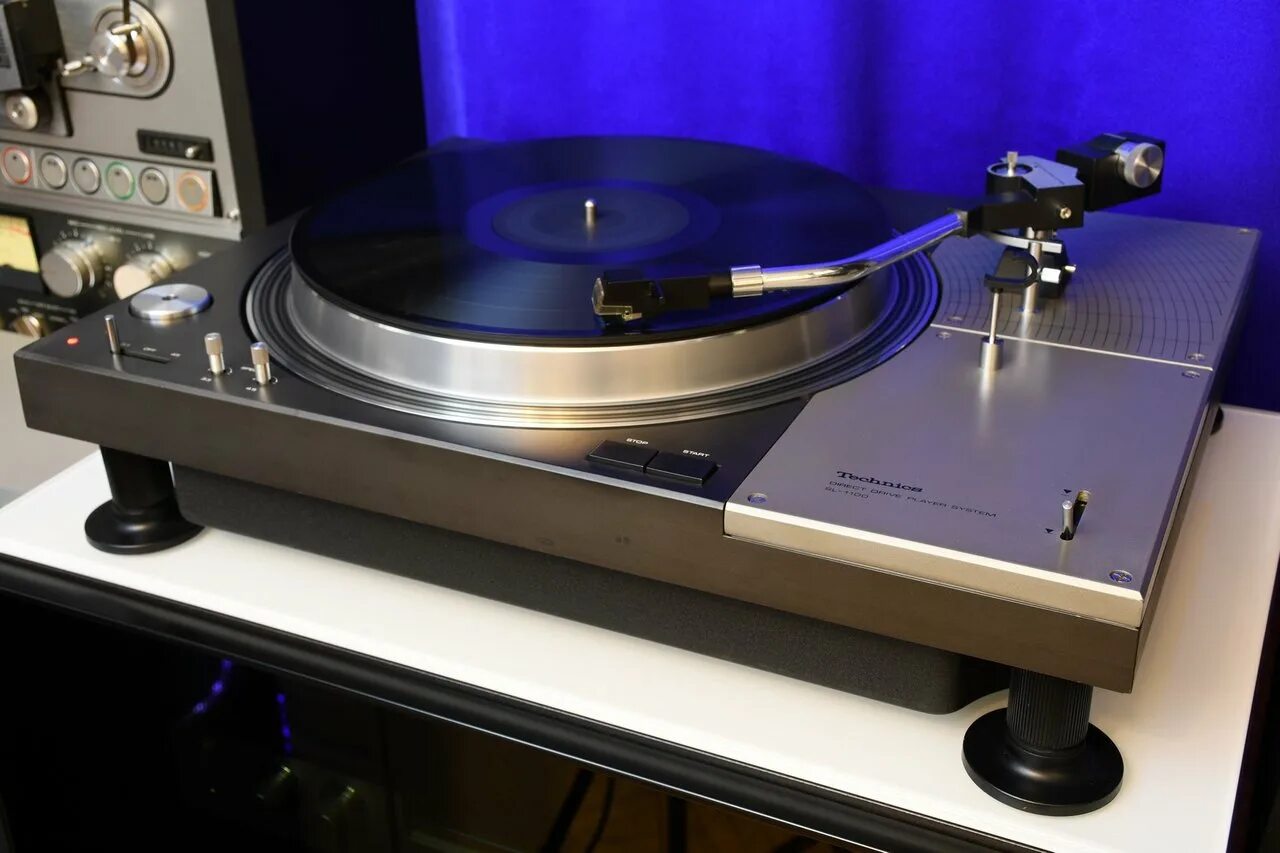 Technics sl 1100. проигрыватель винила technics sl-js1. проигрыватель виниловых пластинок техникс 1300. Technics sl-1210gr. Technics sl-1210mk2.
