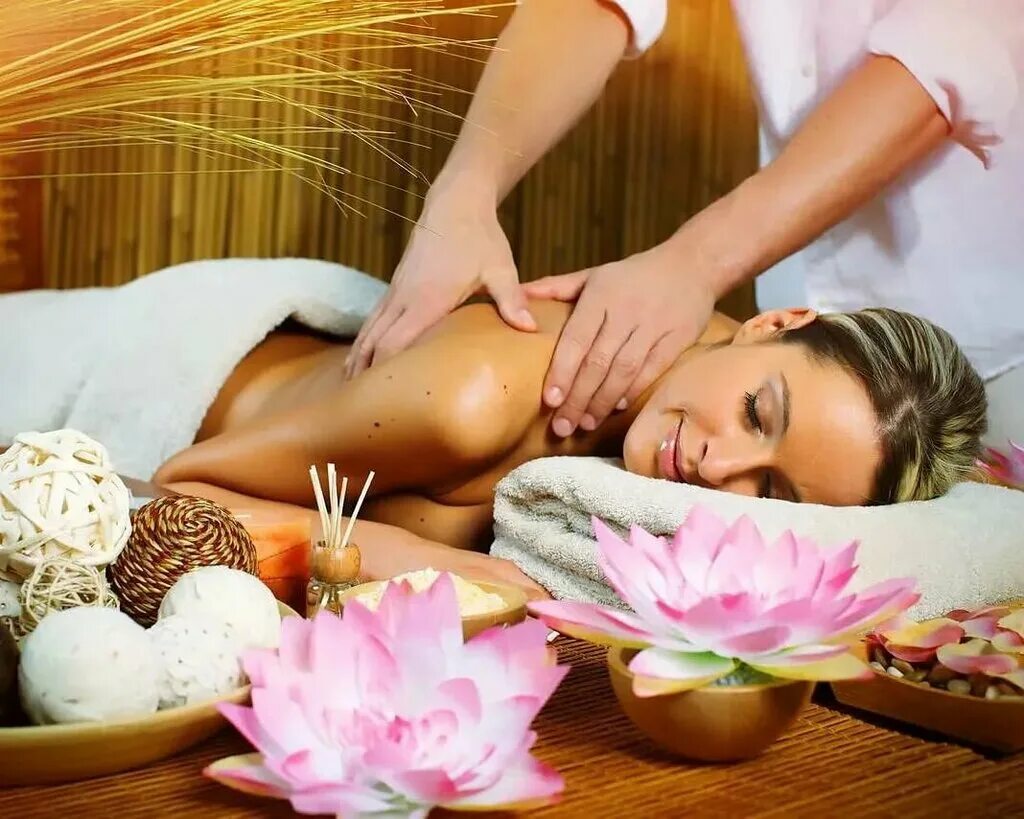 медсестра по массажу. массаж малаховка. массажный кабинет для детей. массаж малаховка. массажист в салоне.