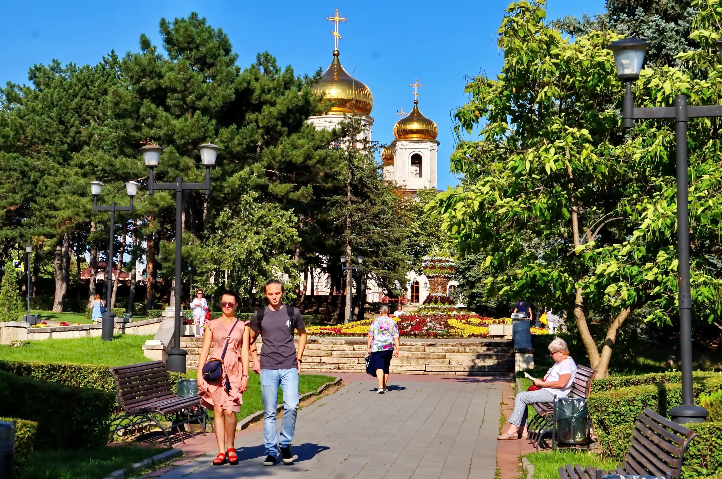 Погулять в пятигорске. Пятигорск прогулка. Прогулка по Пятигорску. Пятигорск летом. Пятигорск красивые места для прогулок.