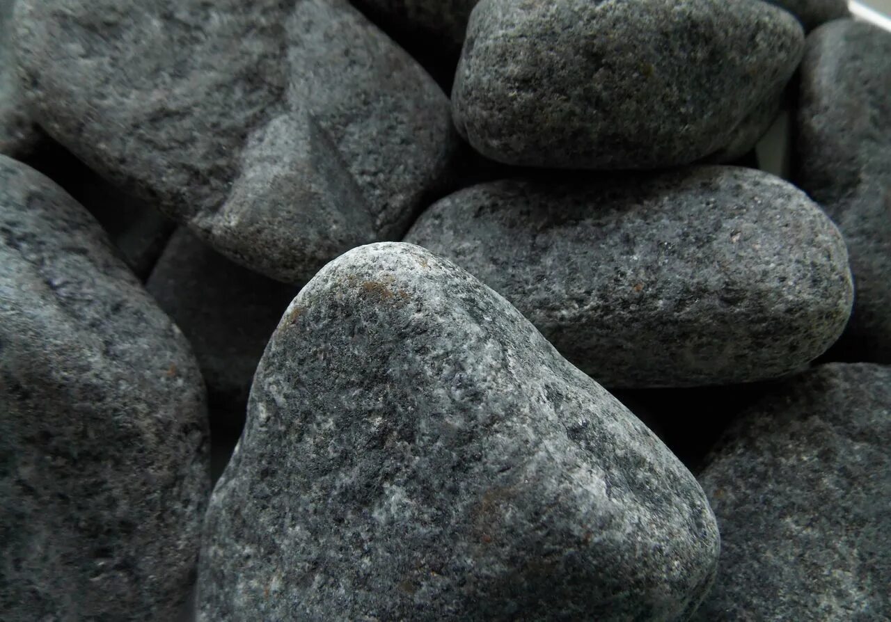 File:Cloughmore Stone.jpg - Wikipedia