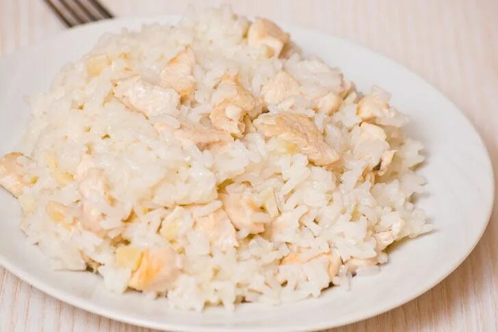 Рис с куриной грудкой. Рис ссеурицей. Отварной рис с куриной грудкой. Куриная грудка с рисом.