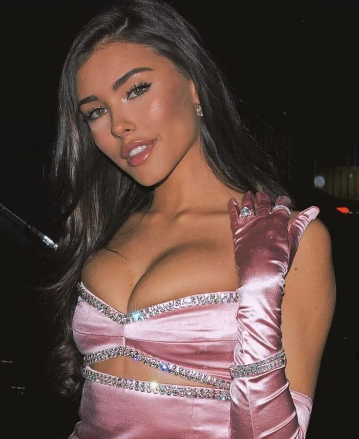 Madison Beer onlyfans. Nippy.