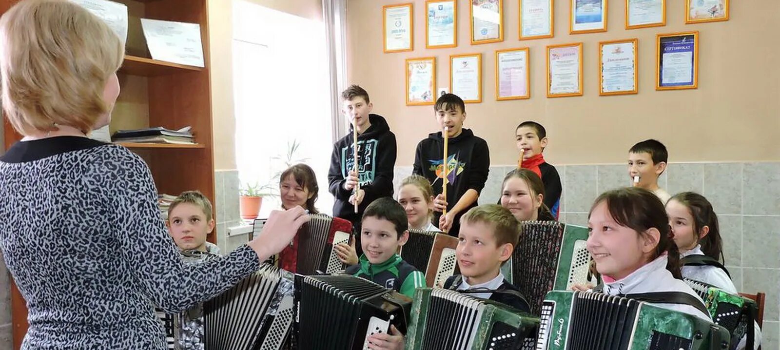 П г дши. Дши 1 самара. юмагузинская дши. школа искусств жуковский. сайт подгоренская школа искусств.