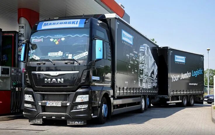 Актрос тандем 2548 130 куб. Ман паровоз. Грузовики мерседес актрос тандем 120 кубов. Тягач man tgs магнит. Ман паровоз.