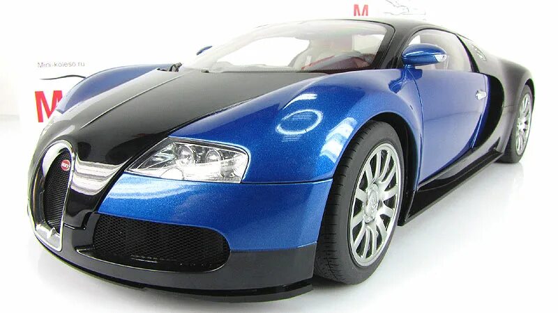 Bugatti Veyron AUTOART 1/12. Масштабная модель Бугатти Вейрон. Bugatti 12