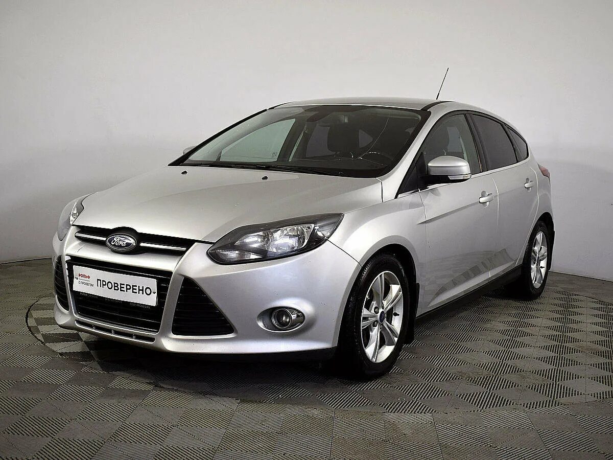 Купить форд фокус в кемеровской. Ford Focus 1.6 AMT, 2013. Ford Focus 2013 1.6 AMT хэтчбек. Ford Focus 3 2013 хэтчбек. Форд фокус 3 1.6 105 л.с.