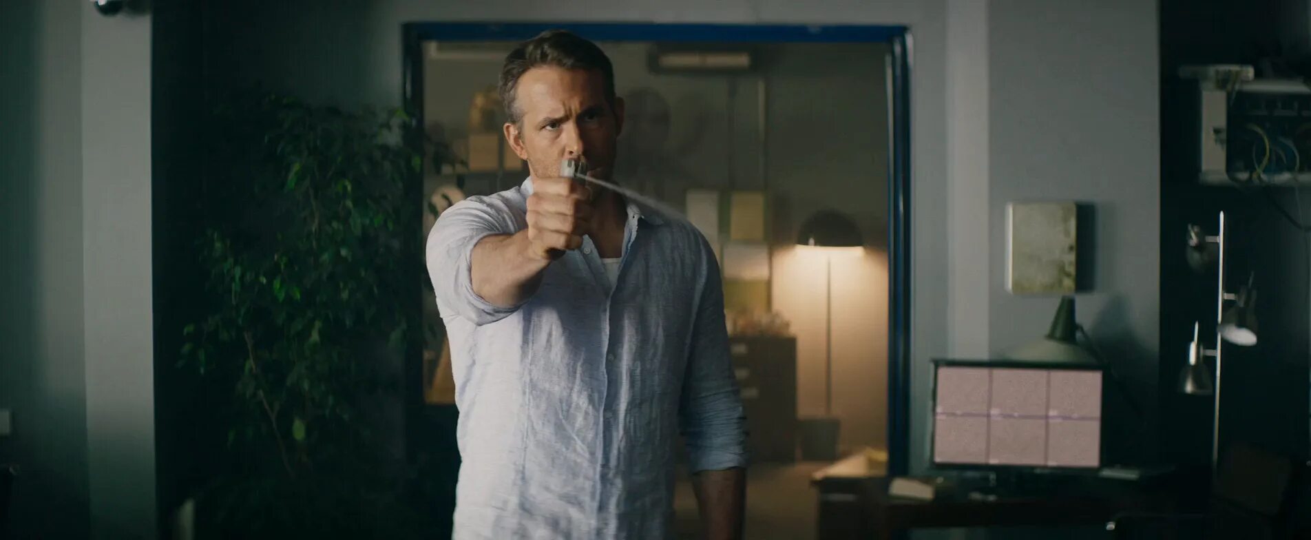 телохранитель жены киллера райан рейнольдс. элоди юнг телохранитель киллера. телохранитель киллера кубик в кубике. телохранитель киллера кубик в кубике. телохранитель киллера духович.