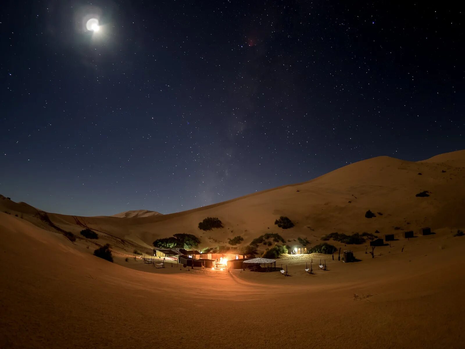3 ночи в пустыне. Мерзуга марокко звезды. merzouga star camp, марокко. ночевка в пустыне сахара марокко мерзуга. ночь в пустыне марокко.