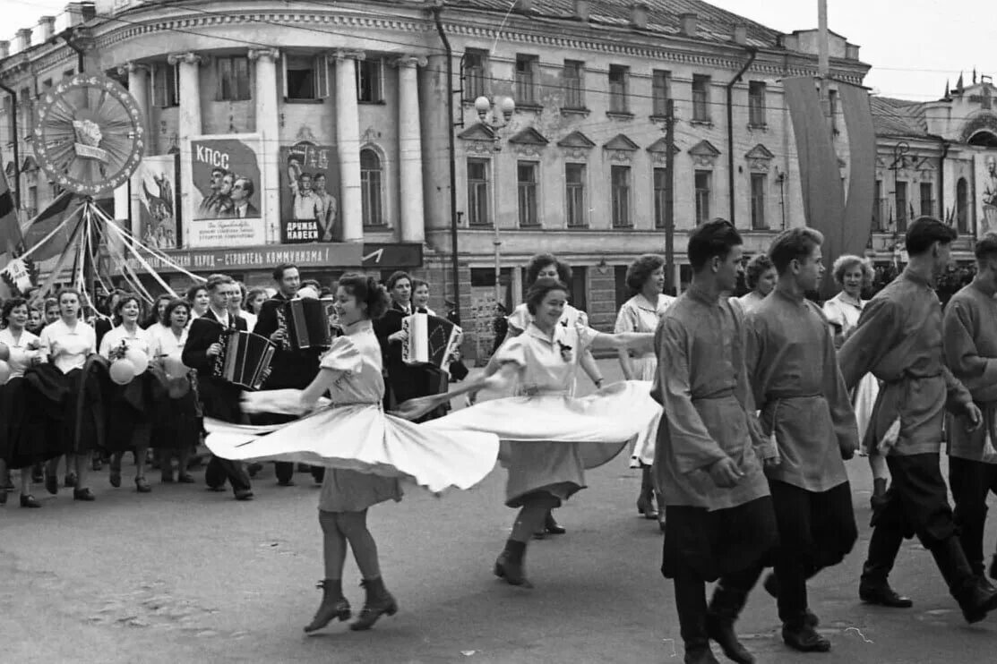 Московский авиационный институт 20 век. СССР 60-Х годов. Советские люди. Культурная жизнь в СССР.