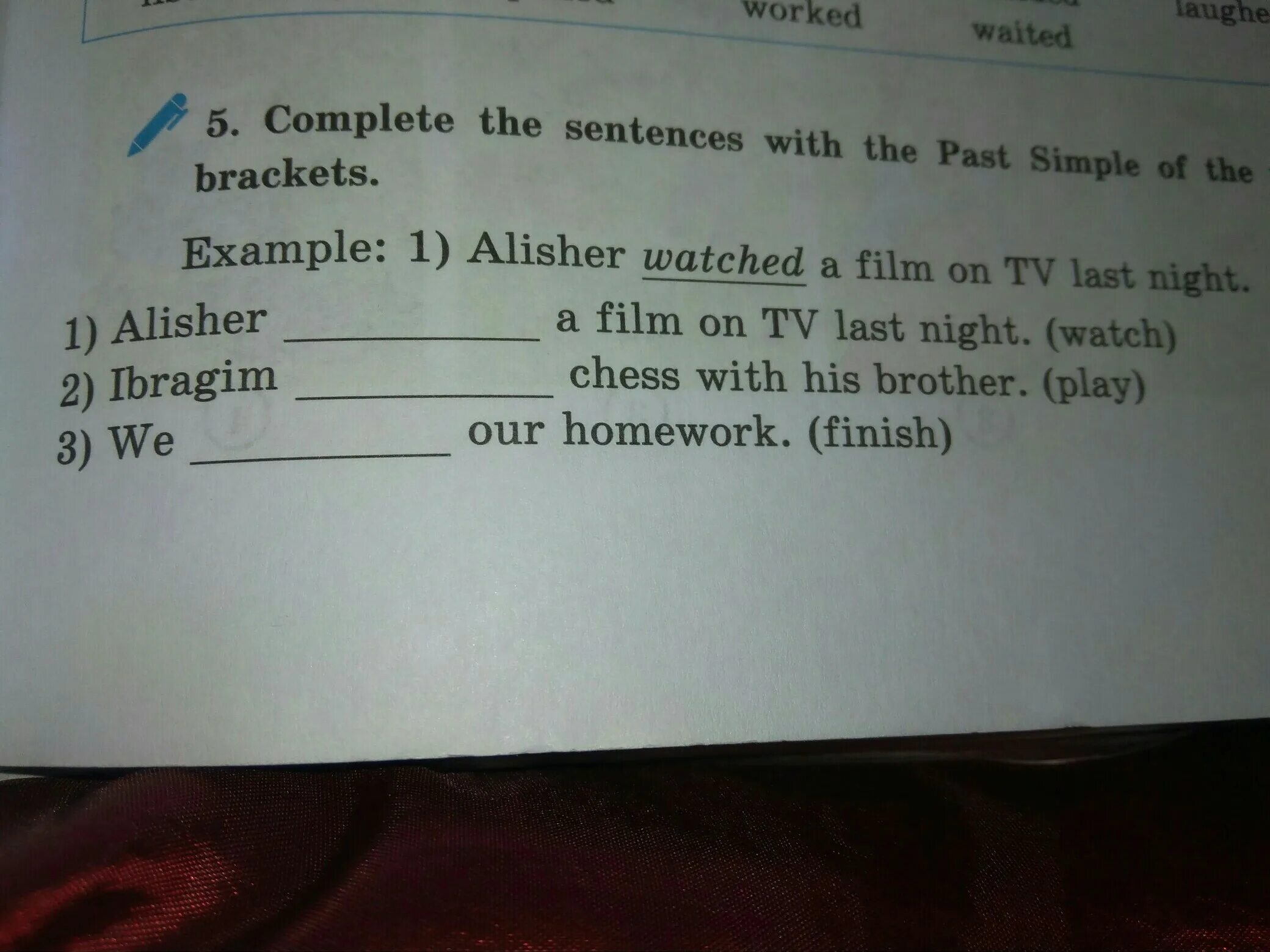 Why complete the sentences. Complete the sentences with the past simple of the verbs in Brackets в 5 классе .. Complete the sentences with the past simple or past Continuous. Complete the sentences with the past simple or the verbs in Brackets ответы. Английский язык 5 класс номер 6 complete the sentences with the verbs in Brackets.