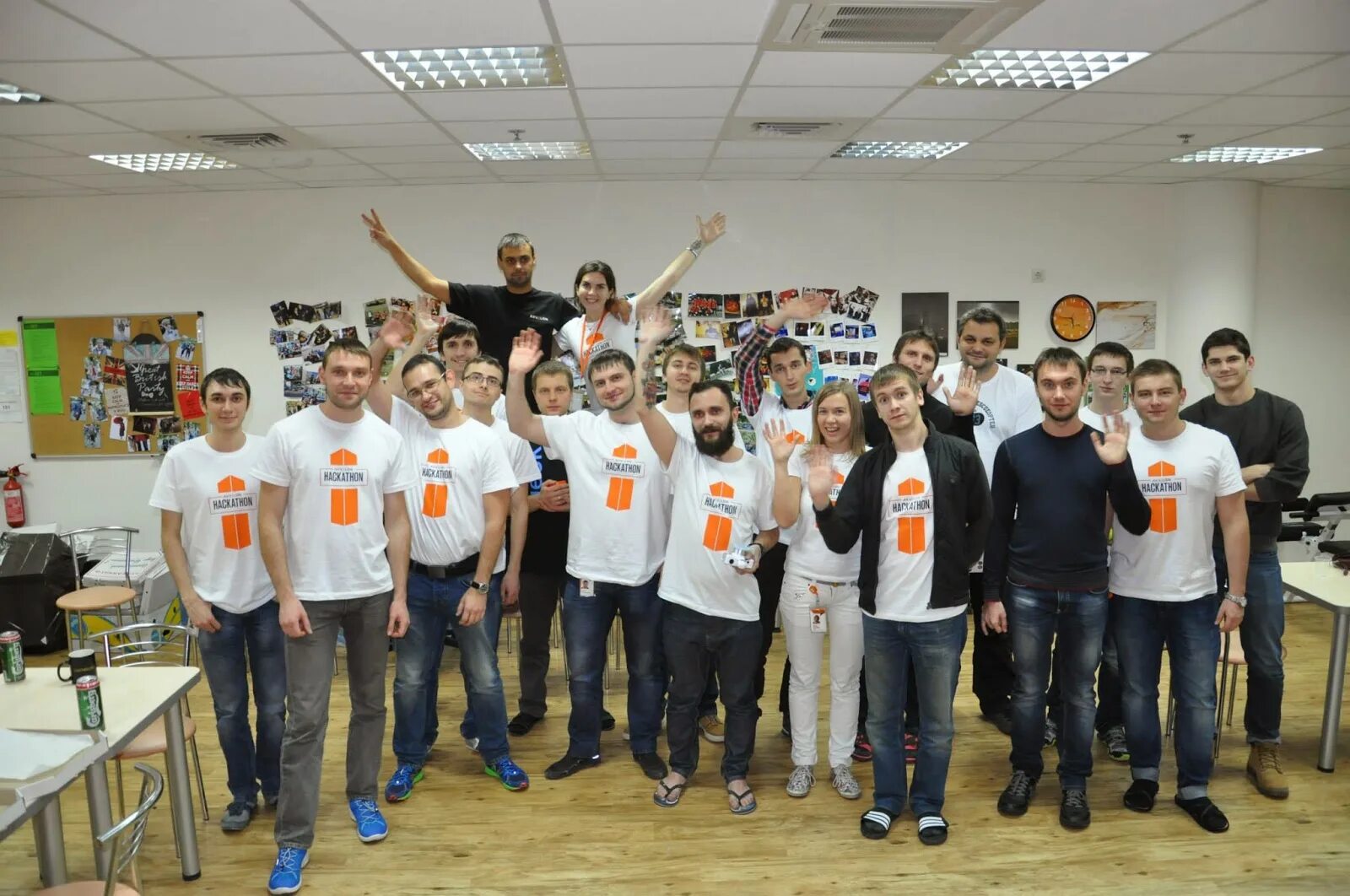 Аквелон. Akvelon logo. коллектив аквелона в ереване. митап аквелон. akvelon ceo.