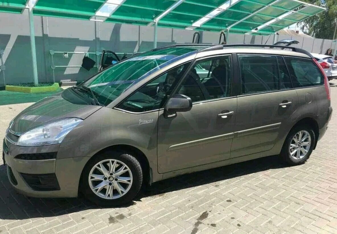 Citroen c4 grand picasso 2010. Citroen c4 grand picasso 2010. Citroen c4 универсал. ситроен с4 гранд пикассо 2007. ситроен гранд пикассо 2011.