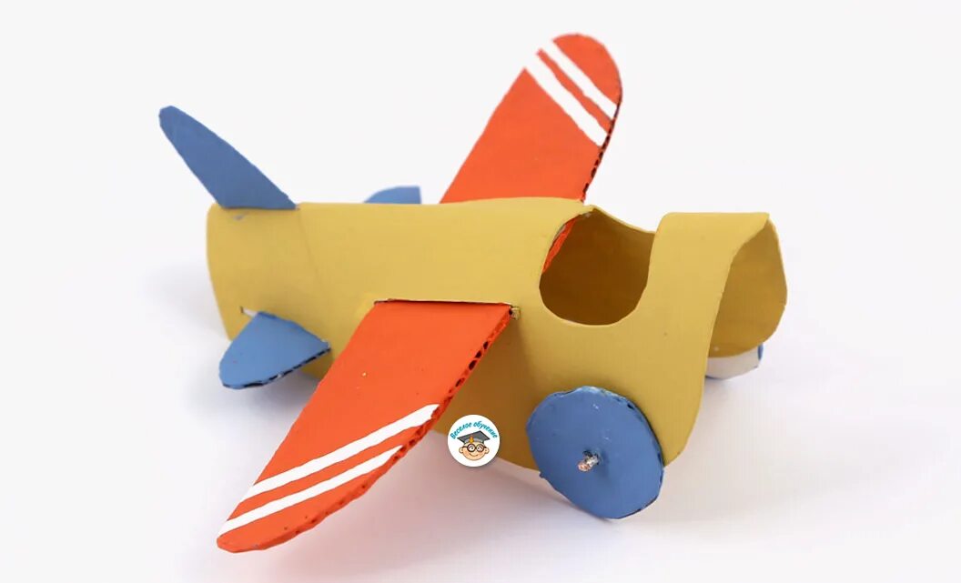 Самолет из картона. Самолет из цветного картона. Самолёт из картона для детей. Самолет из гофрокартона.
