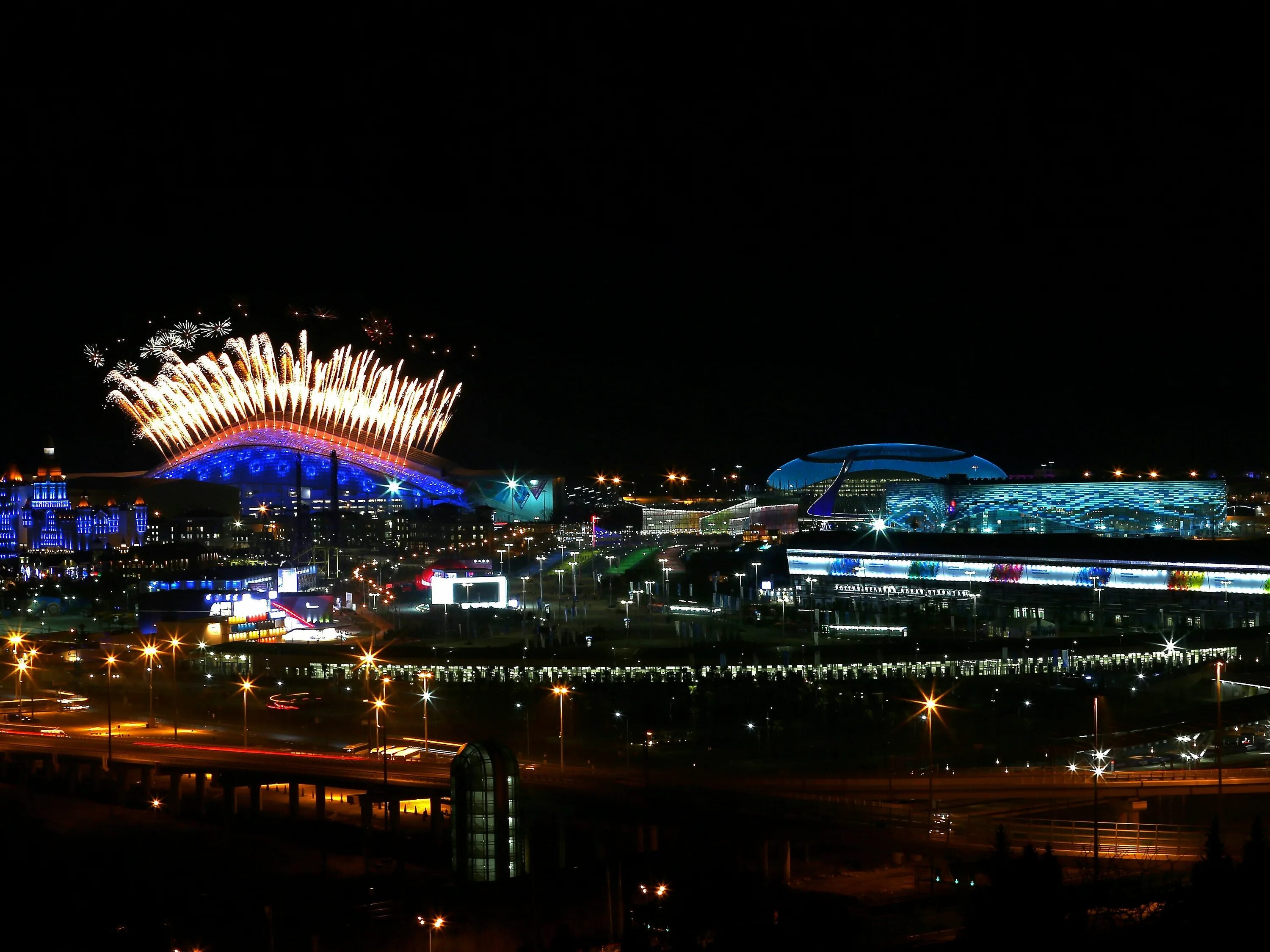 Сочи азербайджан. Фишт Олимпийские игры 2014. Фишт стадион фейерверк. Олимпийский Сочи. Фишт открытие олимпиады в Сочи 2014.