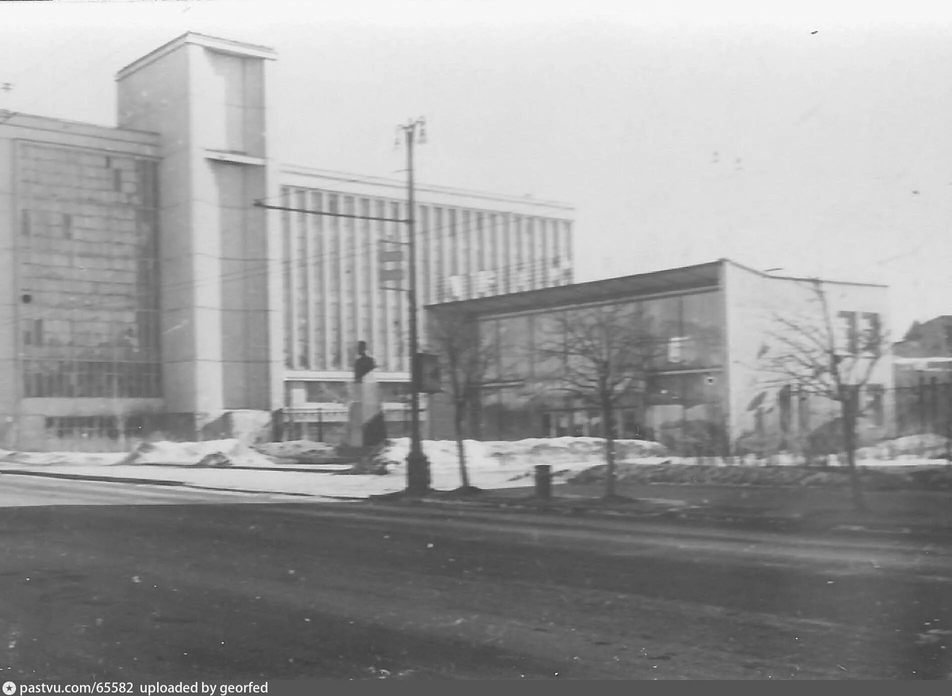 Заводоуправление зил проходная. Завод зил редевелопмент москва. Зил москва автозаводская. Автозаводская, 23. Зил москва автозаводская.