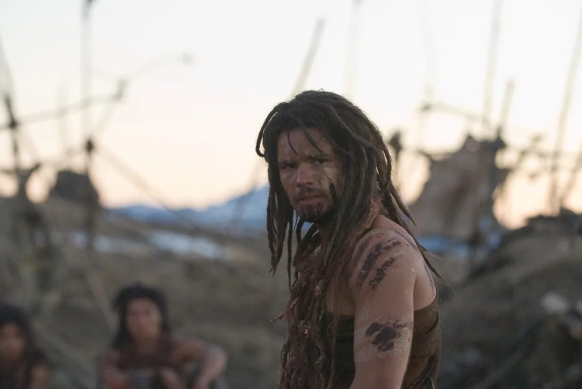 раз в 10 тысяч лет. э. Steven strait 10 000 лет до н. раз в 10 тысяч лет. 10000 лет до нашей эры клиф.