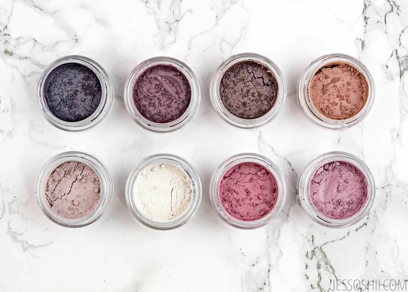 Make up minerals. Минералы в косметике. everyday minerals eye shadow brush. colour diary косметика. кристалл минералс косметика.