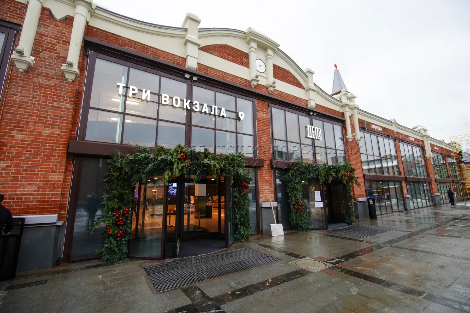 Новорязанская 23 стр 1 депо три. Фудмолл депо три вокзала. Депо 3 вокзала москва. Депо 3 вокзала. Депо 3 вокзала.