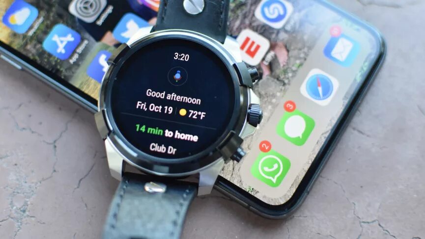 Samsung watch уведомления. WHATSAPP на часы Samsung. Ватсап на смарт часах самсунг. Samsung watch 4 WHATSAPP. Смарт часы модель a2474 функционал.