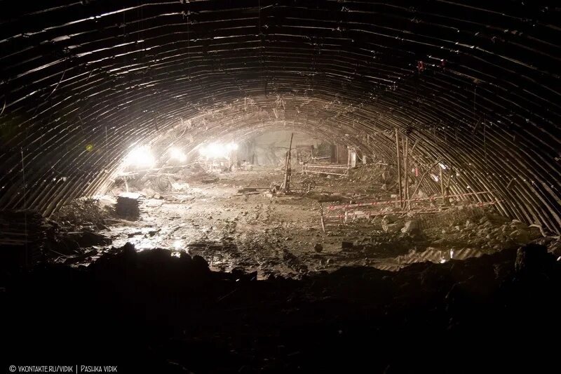 красноярск 26 закрытый город под землей. город под красноярском под землей. шахта гхк железногорск красноярский край. подземный завод красноярск. гхк железногорск тоннель под енисеем.