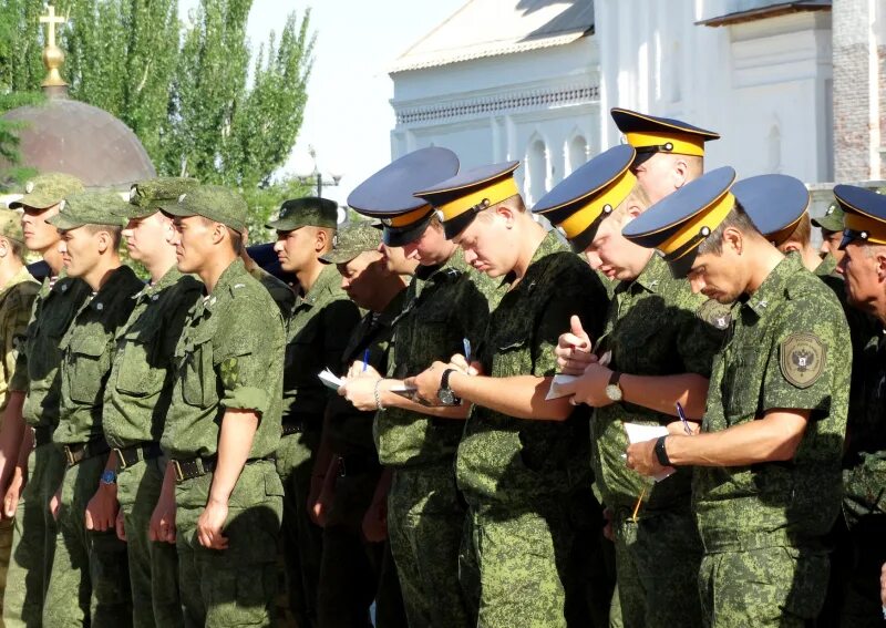 Гарнизонная Военная полиция. Гарнизонный патруль. Астраханская гарнизонный полк. Гарнизонный развод Астрахань.