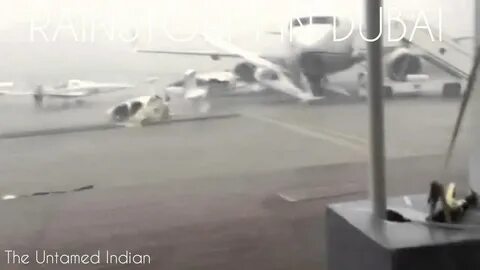 Гроза в дубае сегодня